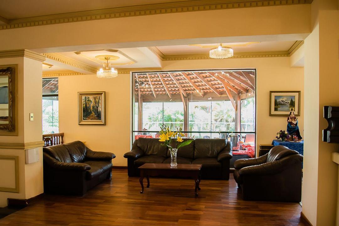 Avanti Hotel & Convention Center Cochabamba Bagian luar foto